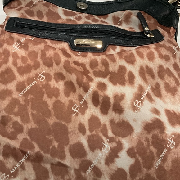 B Makowsky Black Hobo Bag GUC - Picture 8 of 16